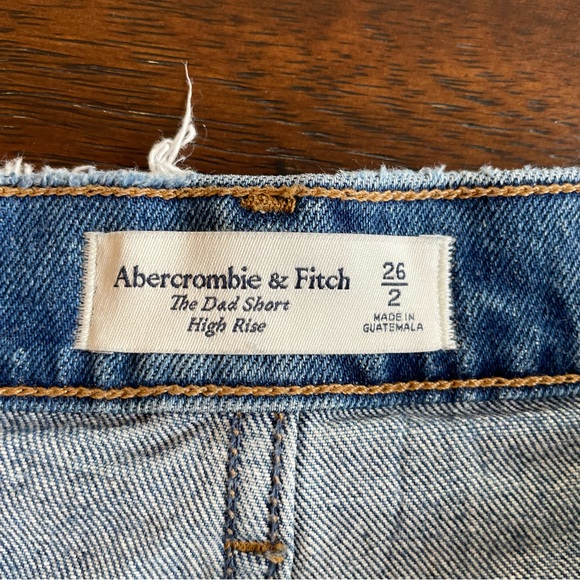Abercrombie & Fitch High Rise Dad Denim Shorts - Size 26 - Picture 4 of 5